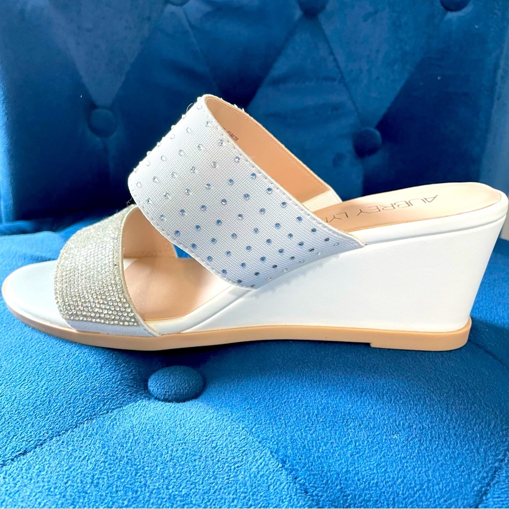 Aubrey Lynn “Virra” Rhinestone Wedge Sandals Size 8.5M